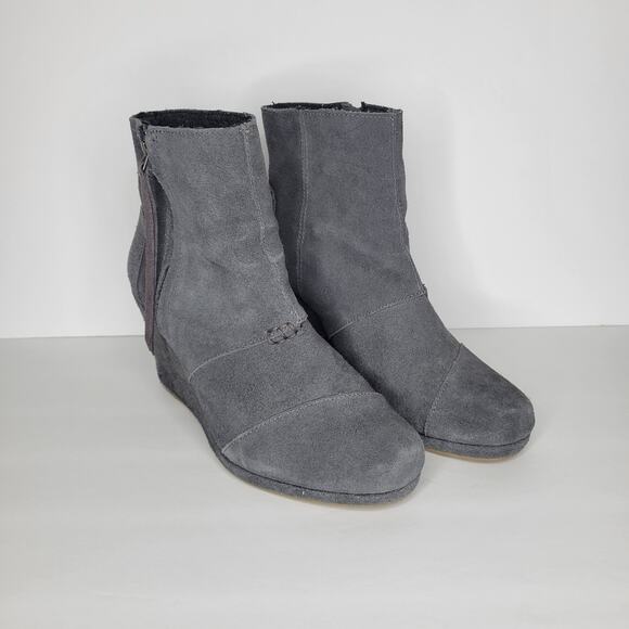 TOMS Desert Gray Suede Wedge Zip Booties Women's sz 9 - Picture 1 of 11